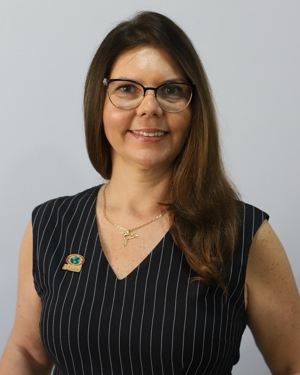 Edilaine Zancopé, Agente de Viagens da E3 Turismo